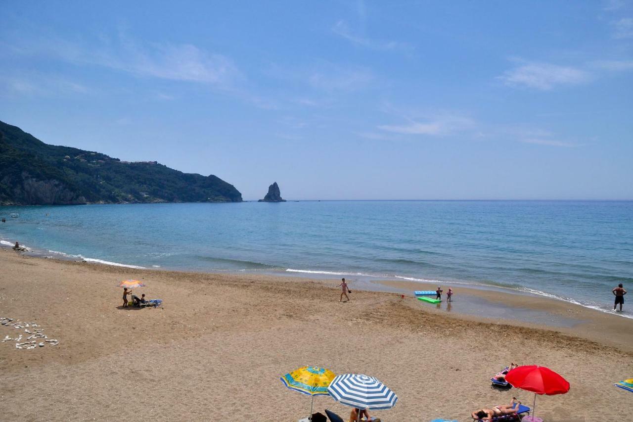 Holiday Studio Apartments Yannis On The Beach Of Agios Gordios In Corfu Luaran gambar